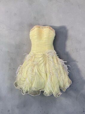 Y2K Party Time Formals Strapless Feather-Trim Yellow Cocktail Dress